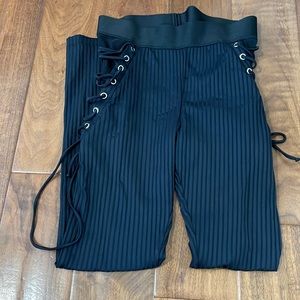 Planet Blue ribbed lace up detail leggings